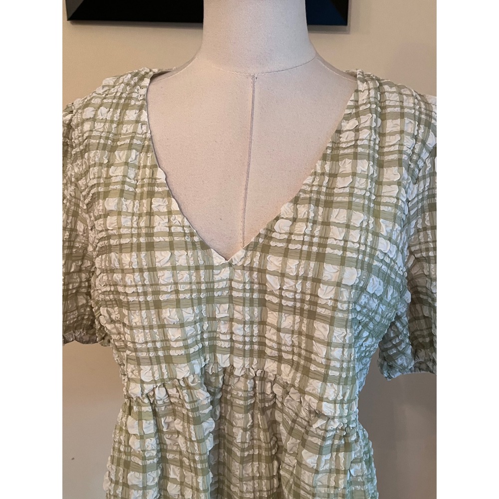 NWT Entro Sage Green Plaid Seersucker Puff Sleeve Babydoll Top V-Neck Large - Picture 5 of 7